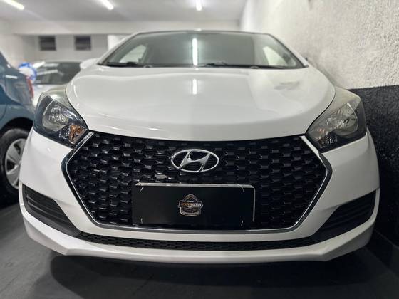 HYUNDAI HB20S 1.0 COMFORT PLUS 12V FLEX 4P MANUAL